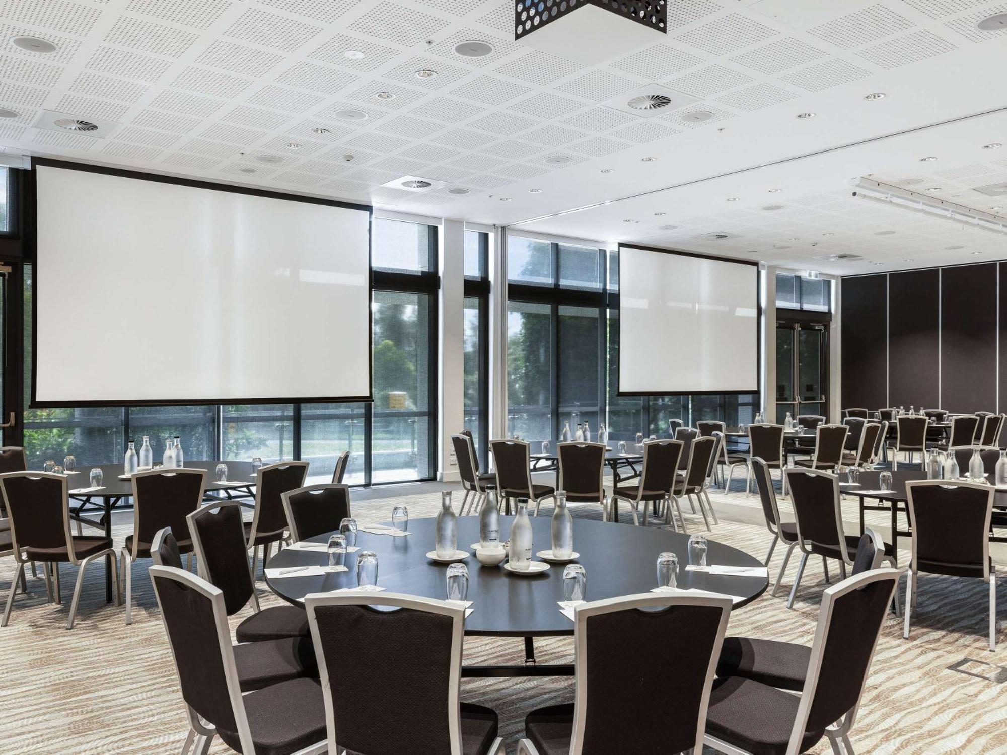 Pullman Brisbane Airport Hotel Luaran gambar The Auditorium