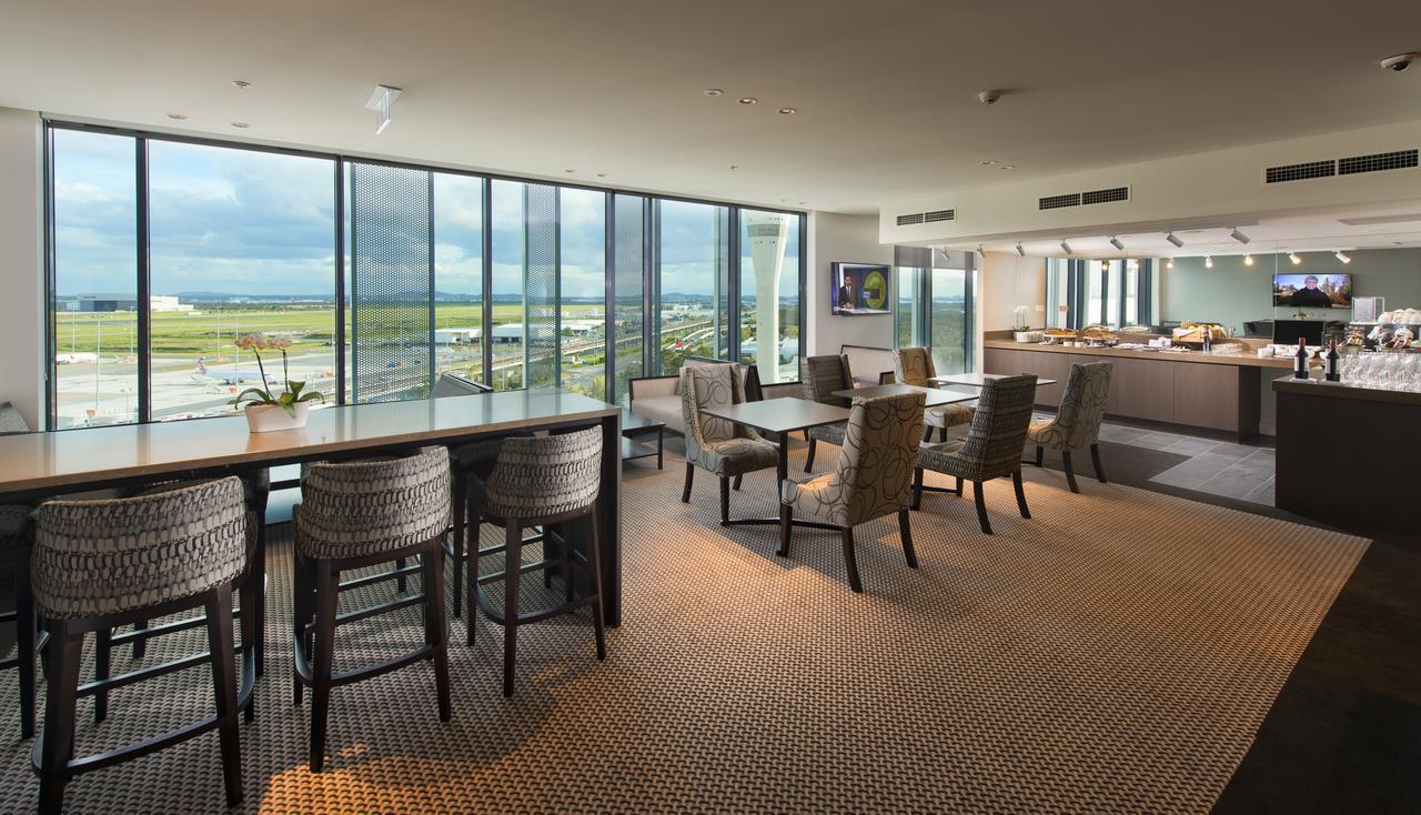 Pullman Brisbane Airport Hotel Luaran gambar The lounge at Changi Airport