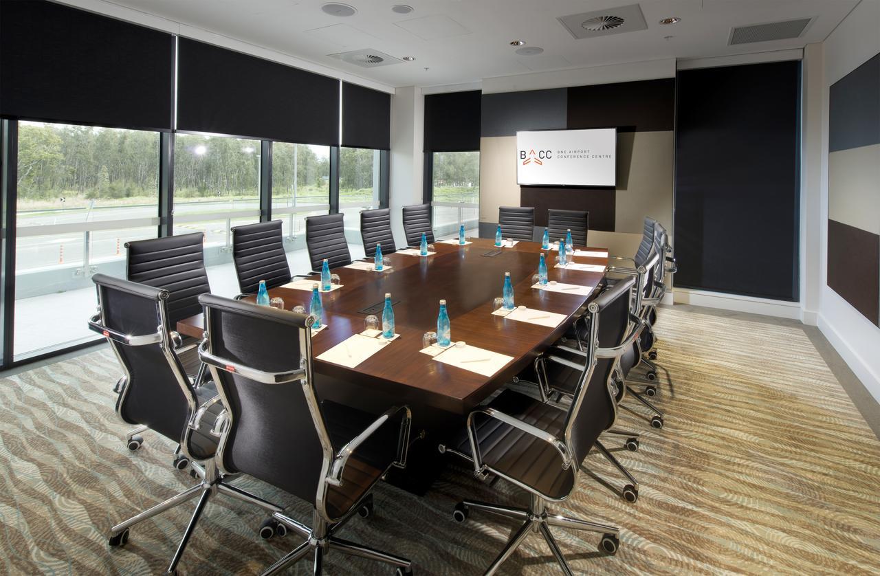 Pullman Brisbane Airport Hotel Luaran gambar Meeting room
